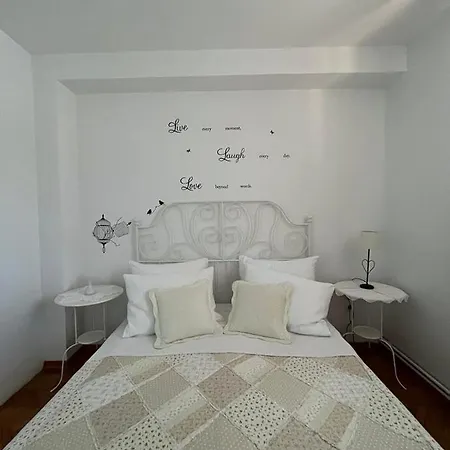 Apartment With Swimming Pool Jelsa (Hvar) Exterior photo